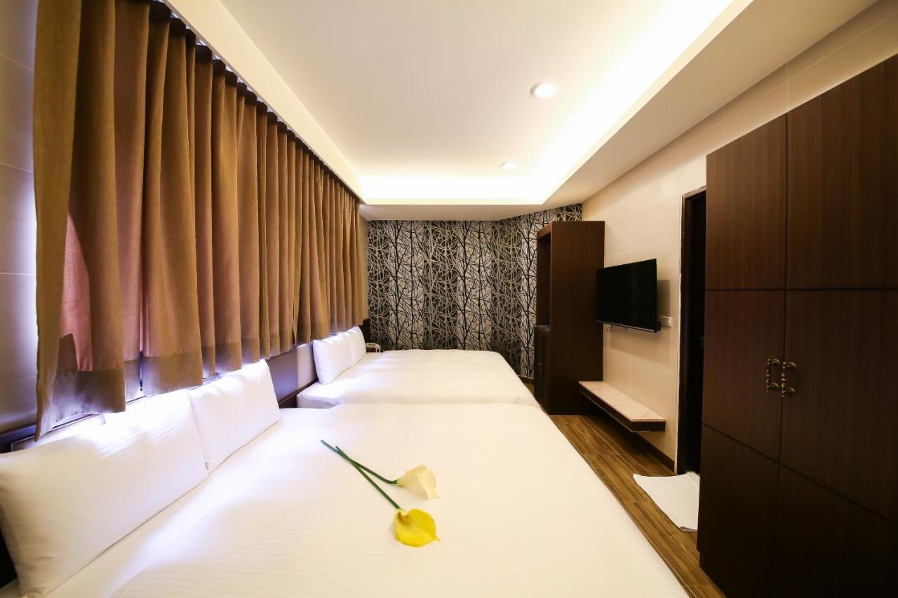 Maple Hotel Second Branch Tainan Exterior photo
